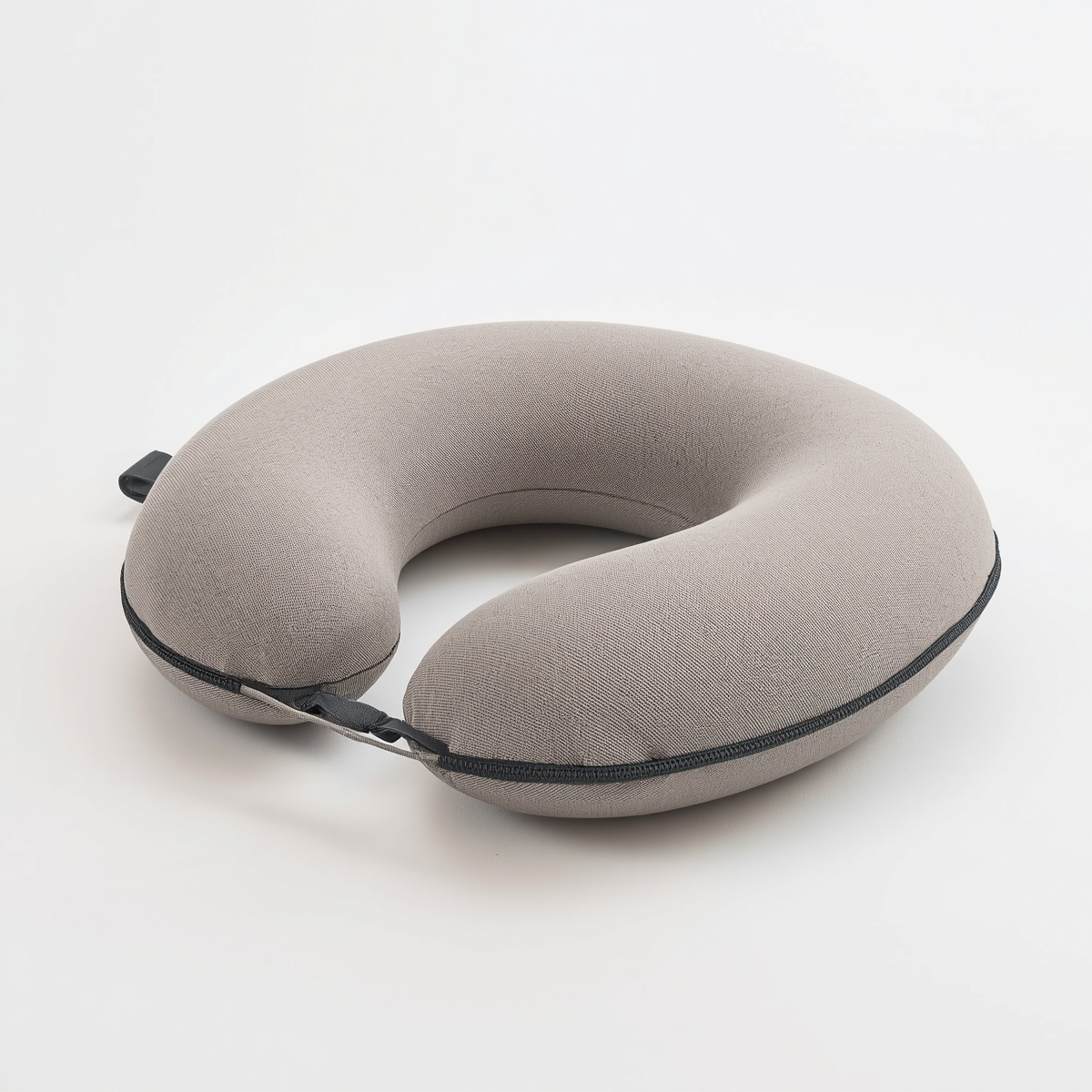 Nursing pillow + Reusable Breast pads (x4) + Hands-free pumping bra