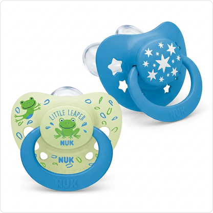 Silicone feeding set+Soft cotton bibs (x3)+Burp cloths (x2)+Orthodontic pacifier + Bottle brush